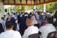 Bupati Ismet Mile dan Wakil Bupati Risman Tolingguhu kembali mengumpulkan para pimpinan OPD, Camat, Sekretaris Camat hingga Kepala Puskesmas, di Pendopo Bandayo Rumah Dinas Bupati, Rabu (30/4/2025). (F.AKP).