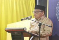 Wakil Bupati Bone Bolango Risman Tolingguhu secara resmi menutup pelaksanaan Seleksi Tilawatil Quran dan Hadist (STQH) Tingkat Kabupaten Bone Bolango yang digelar di halaman Masjid Agung Baitul Haq Islamic Center Kabupaten Bone Bolango, Sabtu malam (24/5). (Foto : Yudi/Prokopim).