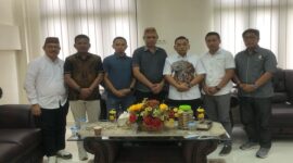 Audiensi Jajaran Koperasi Jasa Global Akses Sejahtera (GASS) bersama Pimpinan dan Anggota DPRD Bone Bolango, Kamis (10/4). [FOTO – KLIKINDONESIA.CO]