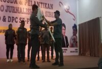 Ketua Umum Dewan Pimpinan Pusat (DPP) Pro Jurnalismedia Siber (PJS), Mahmud Marhaba, secara resmi memimpin pelaksanaan Musyawarah Daerah (Musda) I DPD PJS Provinsi Aceh yang digelar di Wisma Meuligoe PTP Nusantara IV Regional VI Kota Langsa, Kamis (26/6/2025).