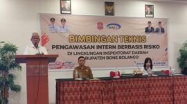 Kepala Inspektorat Bone Bolango, Fredy Lasut, dalam kegiatan Bimtek Manajemen Risiko yang diselenggarakan oleh Inspektorat Daerah Kabupaten Bone Bolango bekerja sama dengan BPKP Provinsi Gorontalo, di Aula Tilongkabila, Hotel Fox Gorontalo, Senin (23/6/2025). (F.AKP)