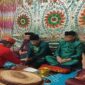 Sekretaris Daerah Kabupaten Bone Bolango, Dr. Iwan Mustapa, SE., M.Si., MA, menjalani prosesi adat Mopotilolo di Rumah Dinas Sekretariat Daerah Kelurahan Timbihe Kecamatan Kabila, Selasa (3/6/2025).