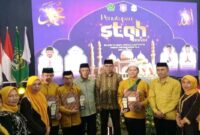 Penyerahan hadiah Seleksi Tilawatil Qur’an dan Hadits (STQH) Tingkat Provinsi Gorontalo, Kafila Bone Bolango yang turut dihadiri Sekda Bone Bolango Iwan Mustapa, Official Imran Gaib