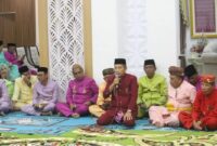 Prosesi adat 