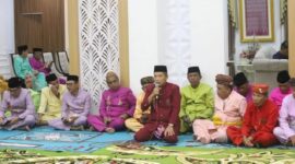 Prosesi adat 