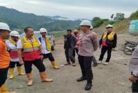Polres Bone Bolango lakukan proses penyelidikan atas tewasnya satu pekerja di Proyek Bendungan Bulango Ulu Kabupaten Bone Bolango Provinsi Gorontalo. 