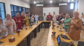 Rapat Kemitraan Pemangku Kepentingan Utama dan Monitoring Evaluasi atas penyediaan fasilitas kesehatan Kebupaten Bone Bolango Tahun 2025, di Naffil Café dan Resto, Kamis (12/6).