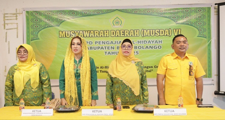 Pelaksanaan Musda DPD Pengajian Al-Hidayah Kabupaten Bone Bolango yang diselenggarakan di Aula Hotel Toewawa Suwawa Bone Bolango, Minggu (13/7/2025).