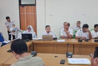 Dikrektur RSUD Toto Kabila dr. Ronal Ibrahim, saat memaparkan perubahan APBD Bone Bolango Tahun Anggaran 2025, Rabu, (23/7) di ruang rapat DPRD Bone Bolango