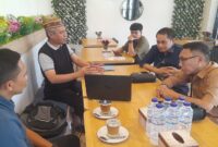 Audiensi Koperasi GASS dan Team Kerja Bupati Bone Bolango, Naffil Café dan Resto, Desa Moutong Kecamatan Tilongkabila, Kamis (10/7).