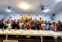 Rembuk harian perdana kelompok KTNA Bone Bolango untuk sisa periode 2025-2026 bersama pengurus kabupaten dan kecamatan, di RM. King Tuna Resto, Selasa (2/8/2025) malam. (F.AKP-Tim Redaksi)