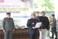 Sambutan dan Arahan Bupati Bone Bolango Drs. H.  Ismet Mile, MM, Saat Pelantikan Sejumlah Pejabat Administrator dan Pengawas di Lingkungan Pemerintah Daerah Kabupaten Bone Bolango. (F.AKP/Diskominfo)