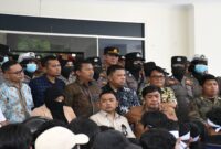 Pimpinan dan Anggota DPR Bone Bolango menerima aspirasi aksi demonstrasi yang digelar Aliansi Pinogu Merdeka, Senin (1/9/2025).