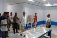 Wabup Boalemo, Lahmuddin Hambali meninjau progres perampungan gedung SPPG di wilayah Kecamatan Botumoito. (foto.dok.pimpinan)