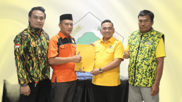 Penyerahan dukungan tertulis Pimpinan Kecamatan (PK) Golkar Dapil (Kabila, Tilongkabila dan Botupingge) untuk memilih dan memenangkan Zainudin Pedro Bau pada Musda Golkar Bone Bolango Periode 2025 - 2030