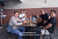 Sejumlah masyarakat sipil yang ikut tergerak hatinya dalam upaya menterjemahkan issu-issu penting sekaligus membedah strategi percepatan pembangunan dan kesejahteraan masyarakat di Bone Bolango, menggelar pertemuan di Caffe Onato, Danau Perintis Kecamatan Suwawa Bone Bolango, Jum’at (5/5).