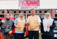 Ketua Koperasi GASS, Bahrun Usman, S.Fil.I, saat foto bersama didampingi Team Legal usai memenuhi undangan silaturahmi Polres Bone Bolango, Kamis (2/10/2025).
