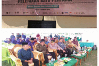 Peletakan batu pertama dilakukan langsung oleh Camat Tilongkabila Imran Gaib, MH.I, di Desa Bongopini, Kecamatan Tilongkabila Kabupaten Bone Bolango, pada Jumat (17/10/2025).