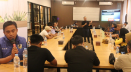 Diskusi KUHP & KUHAP baru dalam prespektif perlindungan hukum insan pers yang diselenggarakan Koperasi Global Akses Sejahtera (GASS), Selasa malam (20/1), bertempat di Naffil Café & Resto, Kecamatan Tilongkabila Kabupaten Bone Bolango. 