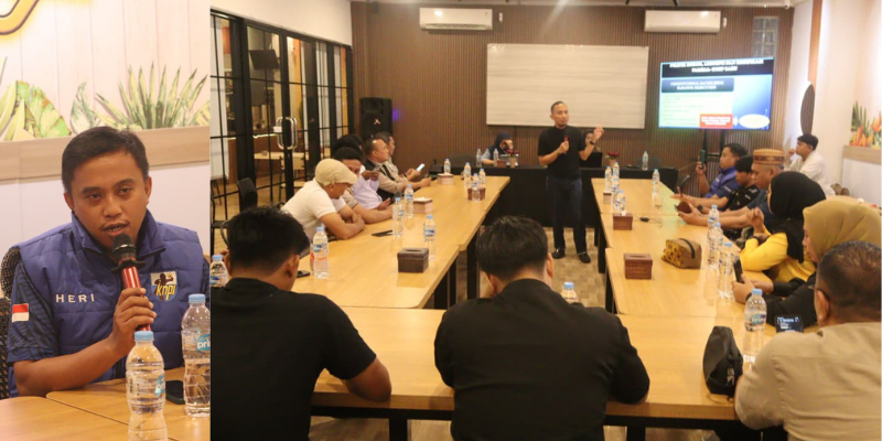Diskusi KUHP & KUHAP baru dalam prespektif perlindungan hukum insan pers yang diselenggarakan Koperasi Global Akses Sejahtera (GASS), Selasa malam (20/1), bertempat di Naffil Café & Resto, Kecamatan Tilongkabila Kabupaten Bone Bolango. 