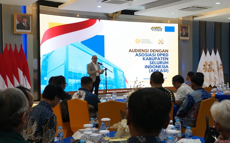 Audiensi Dewan Pengurus Nasional ADKASI di Kantor Kementerian P2MI, Jakarta, Rabu (7/1).
