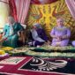 Prosesi Adat Moloopu, Camat Baru Kecamatan Tilongkabila Fekty Ika Dewi Wartabone, Selasa (17/2/2026). Foto. Yudi/Prokopim