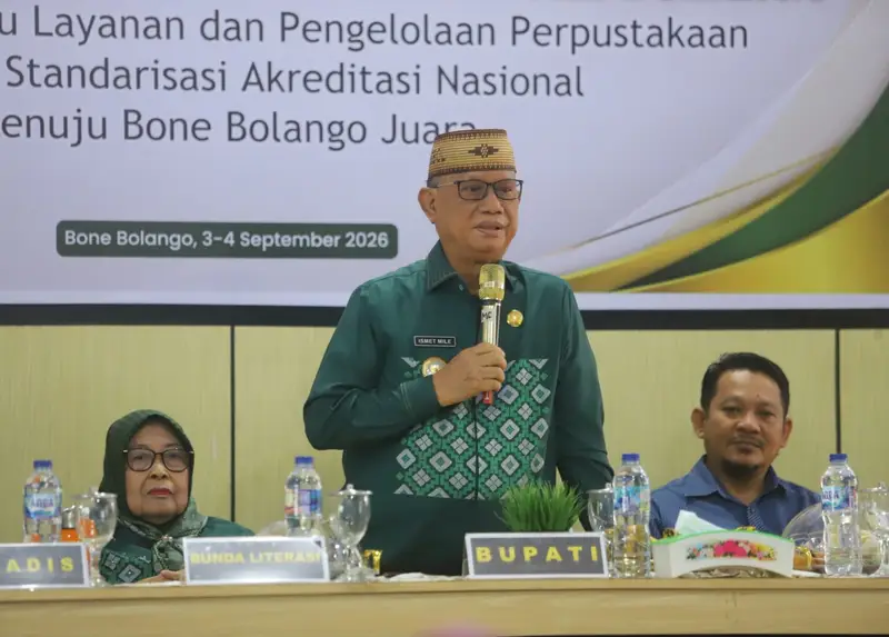 Bupati Bone Bolango, Ismet Mile, saat membuka Sosialisasi dan Advokasi Akreditasi Perpustakaan di Aula Bappeda Litbang, Kamis (3/9/2026). (Foto. Kominfo Bone Bolango).